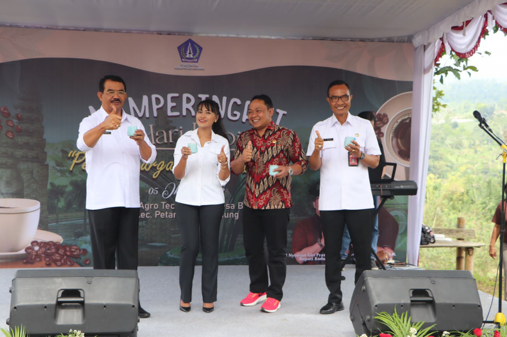 Badung Memperingati Hari Kopi Sedunia